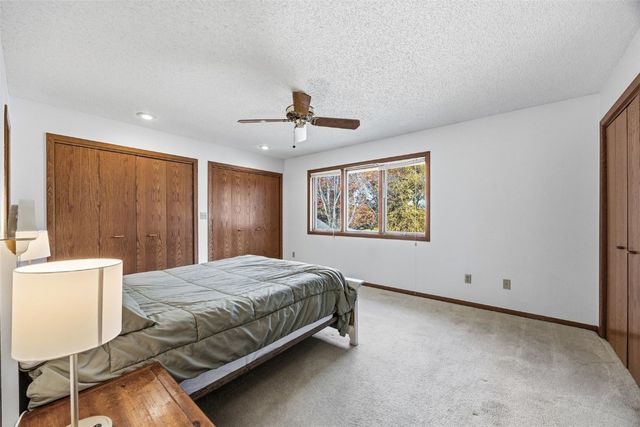 717 E Post Court SE, Cedar Rapids, IA 52403