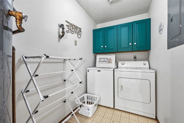 717 E Post Court SE, Cedar Rapids, IA 52403