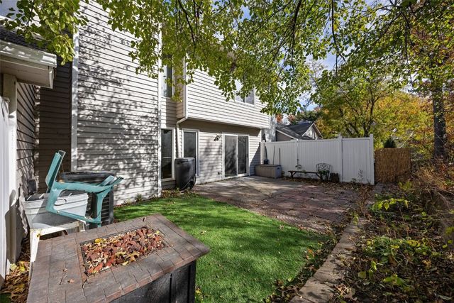 717 E Post Court SE, Cedar Rapids, IA 52403