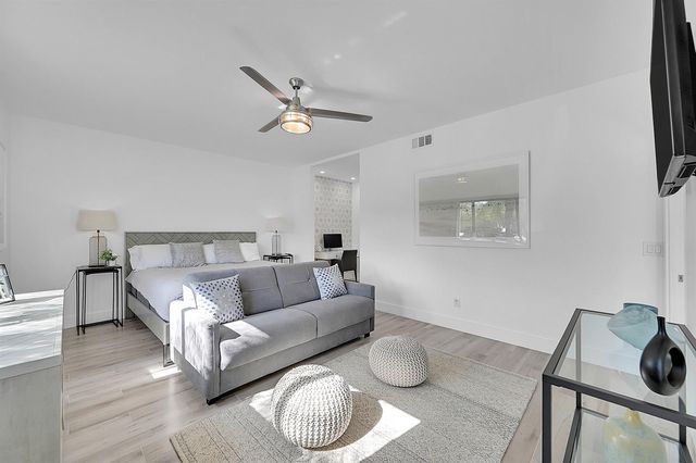 210 Captains Walk 701, Delray Beach, FL 33483