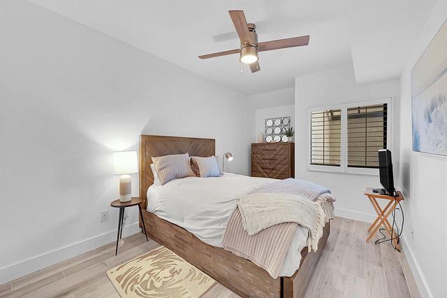 210 Captains Walk 701, Delray Beach, FL 33483