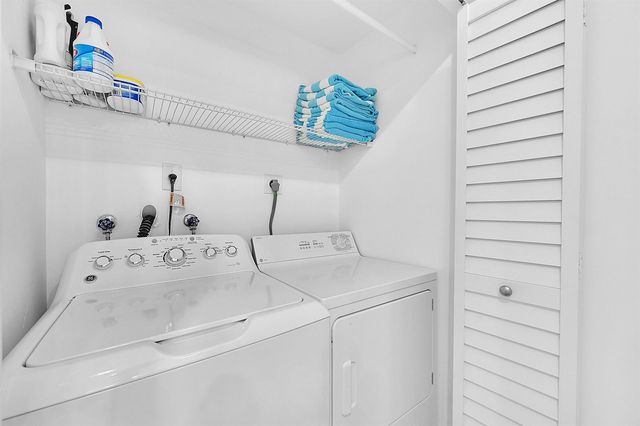 210 Captains Walk 701, Delray Beach, FL 33483