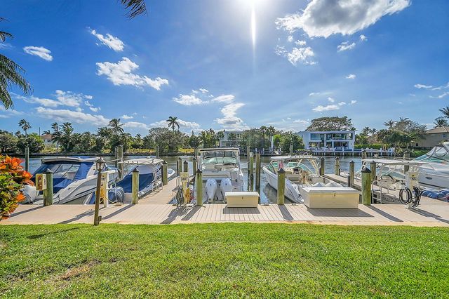 210 Captains Walk 701, Delray Beach, FL 33483