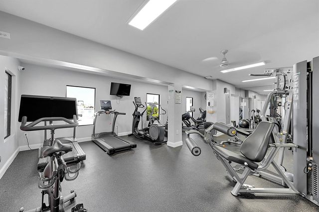 210 Captains Walk 701, Delray Beach, FL 33483