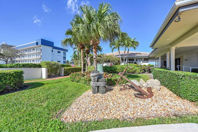 210 Captains Walk 701, Delray Beach, FL 33483