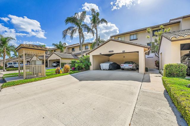 210 Captains Walk 701, Delray Beach, FL 33483