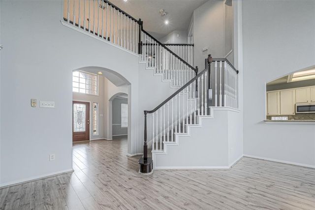 9519 Stone Terrace Court, Houston, TX 77089