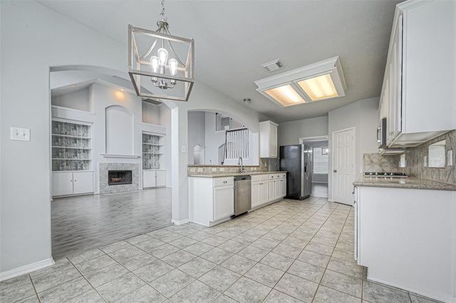 9519 Stone Terrace Court, Houston, TX 77089