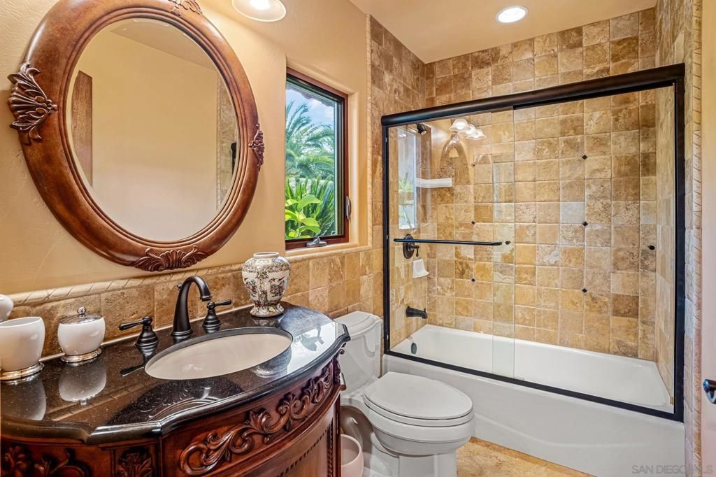 Image 19 of property listing at 30403 Toronga Way, Valley Center, CA 92082