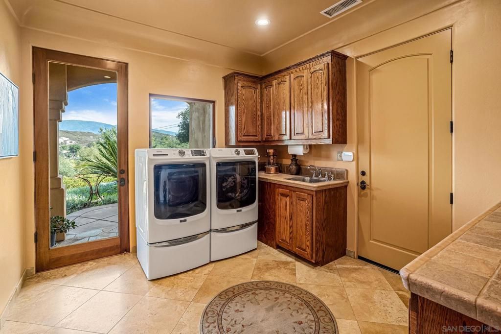 Image 24 of property listing at 30403 Toronga Way, Valley Center, CA 92082