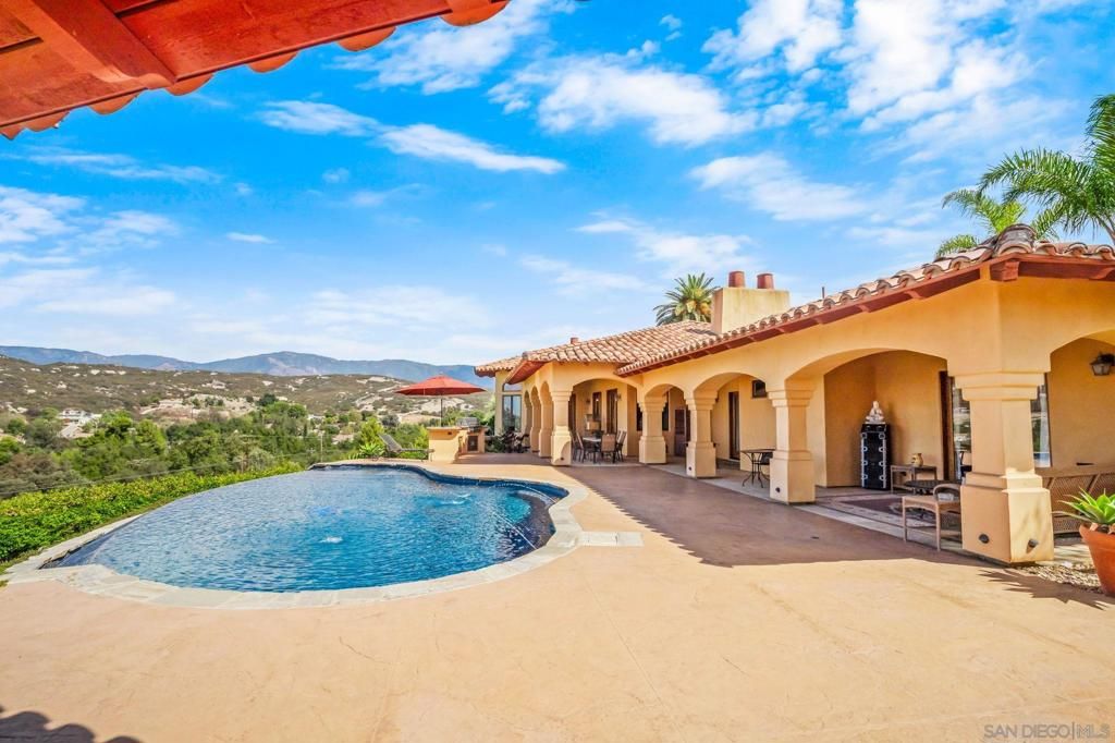 Image 26 of property listing at 30403 Toronga Way, Valley Center, CA 92082