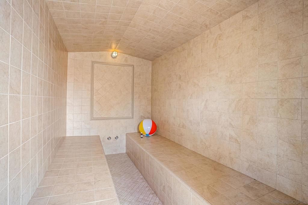 Image 29 of property listing at 30403 Toronga Way, Valley Center, CA 92082