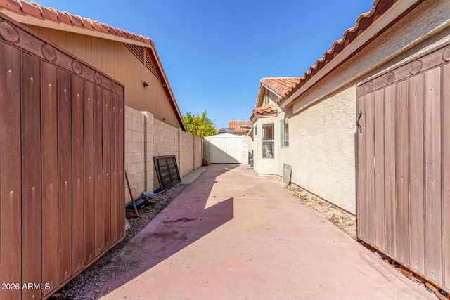 9152 W REDFIELD Road, Peoria, AZ 85381