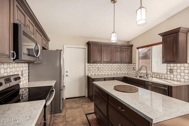 9152 W REDFIELD Road, Peoria, AZ 85381