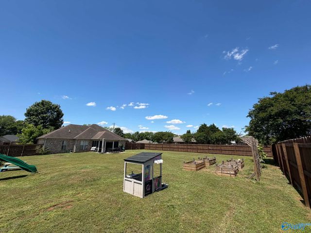 100 Louise Taylor Circle, Huntsville, AL 35811