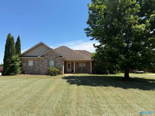 100 Louise Taylor Circle, Huntsville, AL 35811