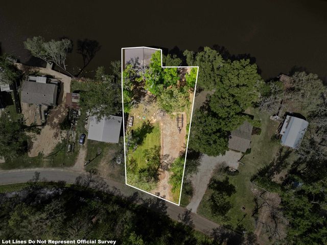 5119 Cypress Village Rd, Karnack, TX 75661