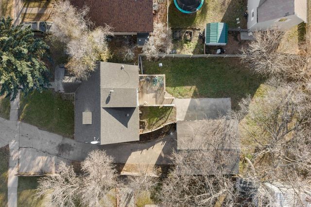 705 9th St. NE, Minot, ND 58703