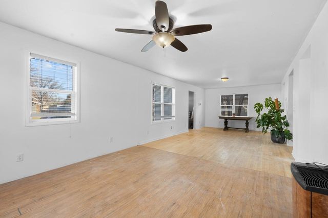 705 9th St. NE, Minot, ND 58703