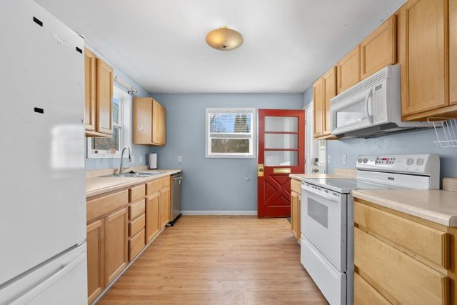 705 9th St. NE, Minot, ND 58703