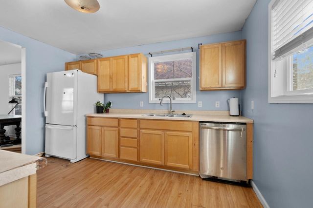 705 9th St. NE, Minot, ND 58703