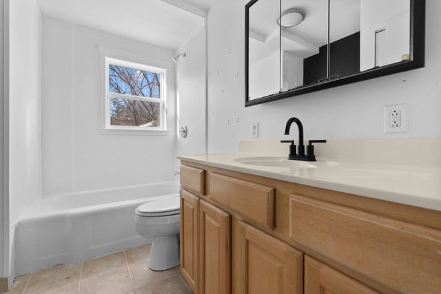 705 9th St. NE, Minot, ND 58703