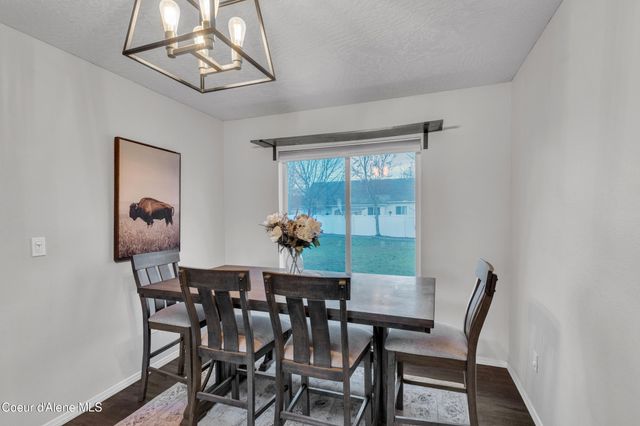 1055 E Warm Springs Ave, Post Falls, ID 83854