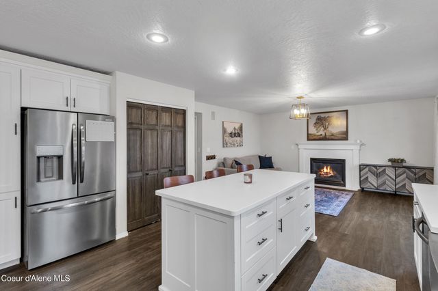 1055 E Warm Springs Ave, Post Falls, ID 83854