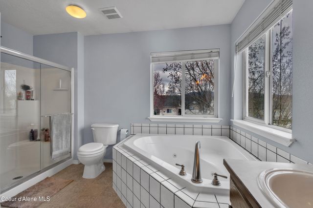 1055 E Warm Springs Ave, Post Falls, ID 83854