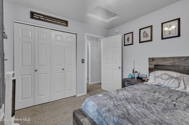 1055 E Warm Springs Ave, Post Falls, ID 83854