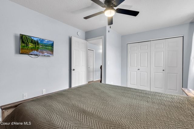 1055 E Warm Springs Ave, Post Falls, ID 83854