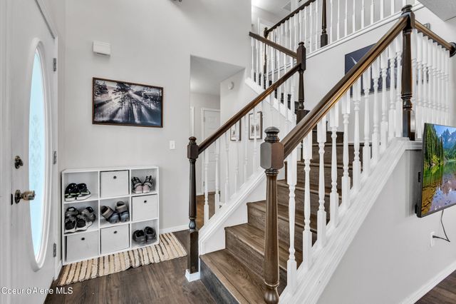 1055 E Warm Springs Ave, Post Falls, ID 83854