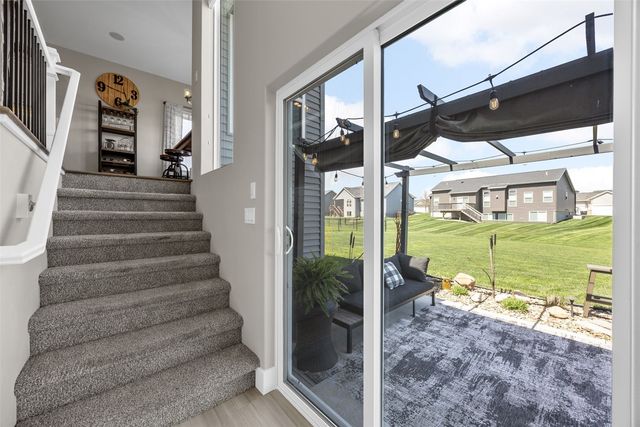1558 Settlers Dr, Marion, IA 52302