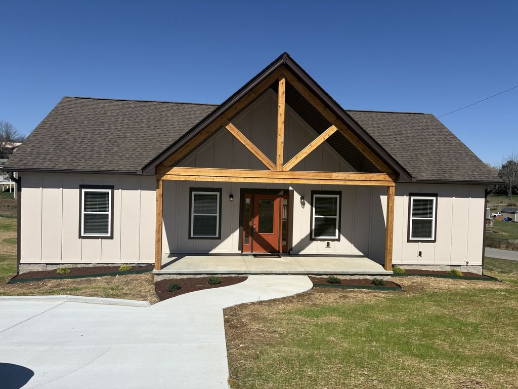 2199 Fincher Drive, Westmoreland, TN 37186