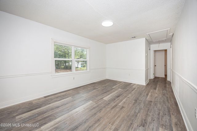 3036 Woodlawn Avenue, Moss Point, MS 39563