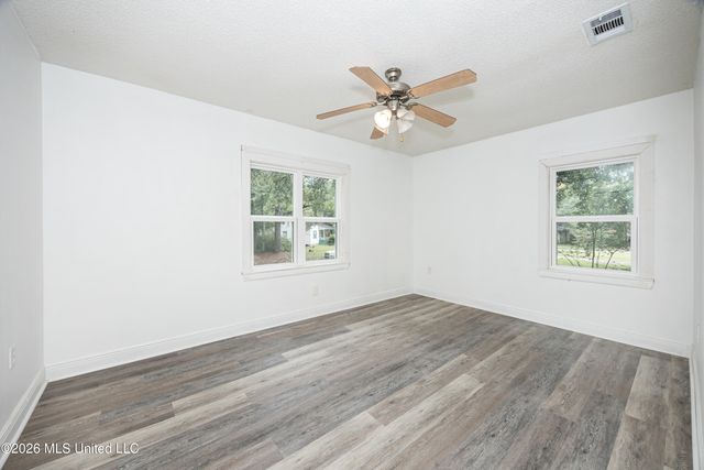 3036 Woodlawn Avenue, Moss Point, MS 39563