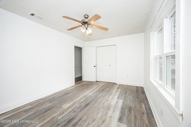 3036 Woodlawn Avenue, Moss Point, MS 39563