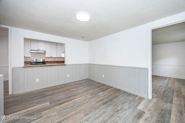 3036 Woodlawn Avenue, Moss Point, MS 39563