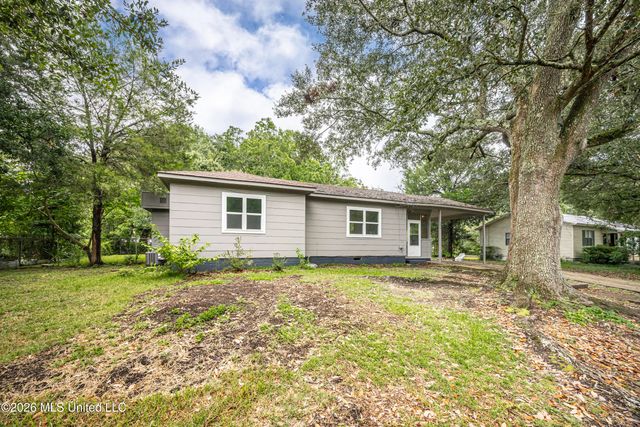 3036 Woodlawn Avenue, Moss Point, MS 39563