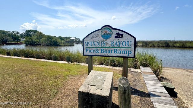 3036 Woodlawn Avenue, Moss Point, MS 39563