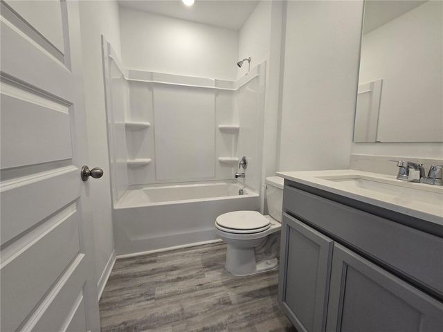 8411 MADRID STREET, Lakeland, FL 33810