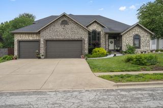 903 East Elizabeth Street, Republic, MO 65738