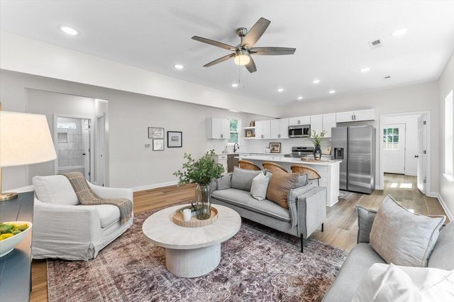 2310 E 17th Street, Chattanooga, TN 37404