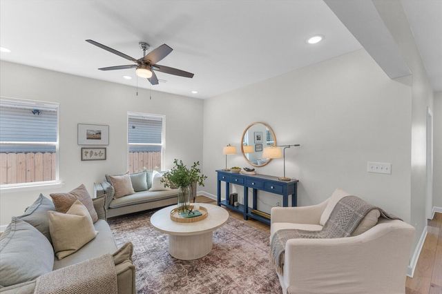 2310 E 17th Street, Chattanooga, TN 37404