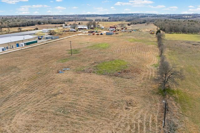 296 Blisard RD C, Elgin, TX 78621