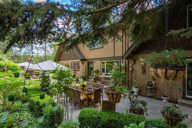 8225 S Regal Rd, Spokane, WA 99223
