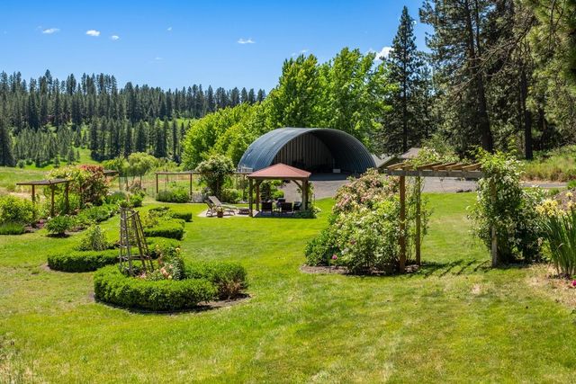 8225 S Regal Rd, Spokane, WA 99223