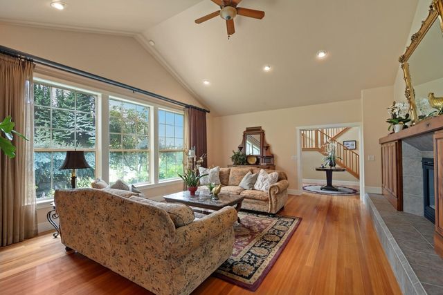 8225 S Regal Rd, Spokane, WA 99223