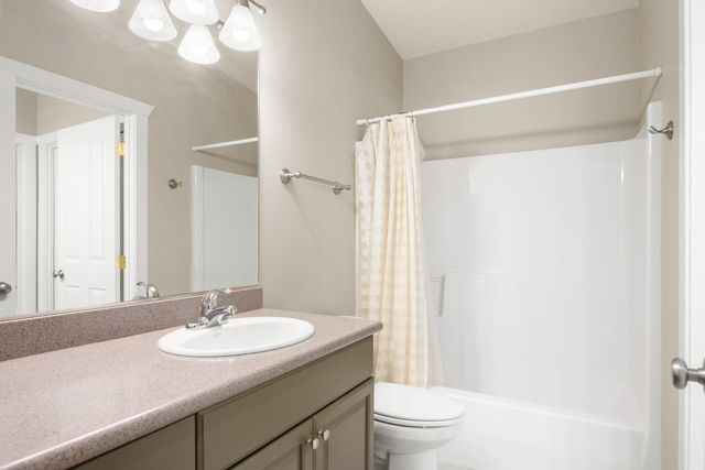 8225 S Regal Rd, Spokane, WA 99223