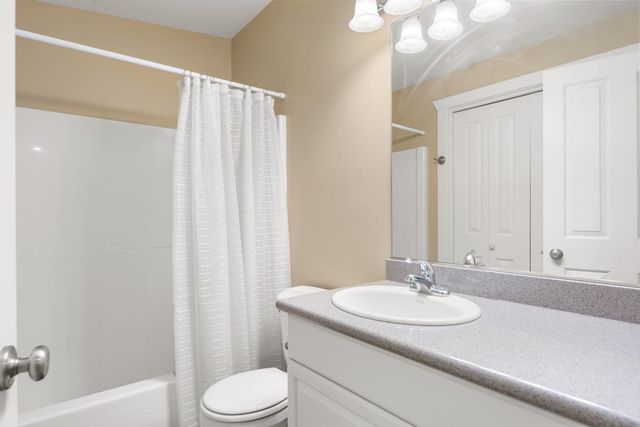 8225 S Regal Rd, Spokane, WA 99223